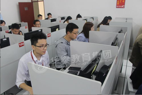 华泰教育 一站式服务，爱心护航自考学子教育梦想